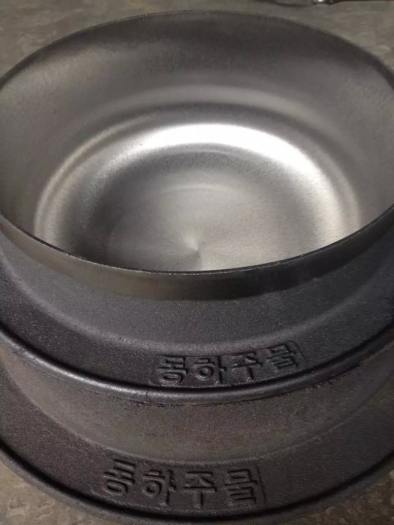 Pot Polishing Machine